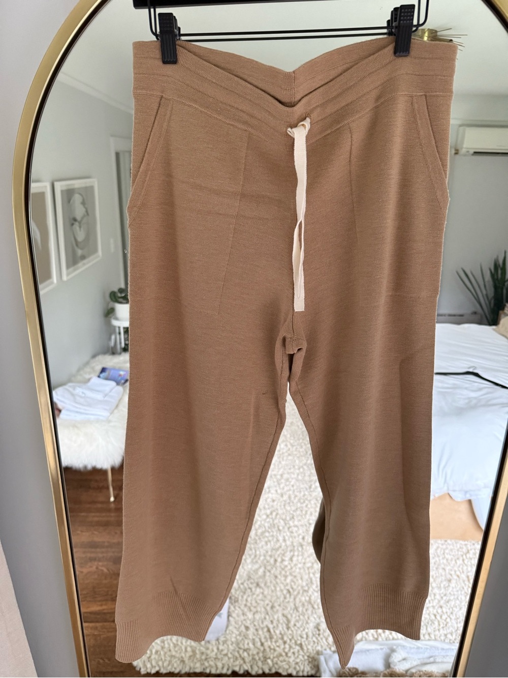 Women’s Cozy Drawstring Knit Joggers - Brown